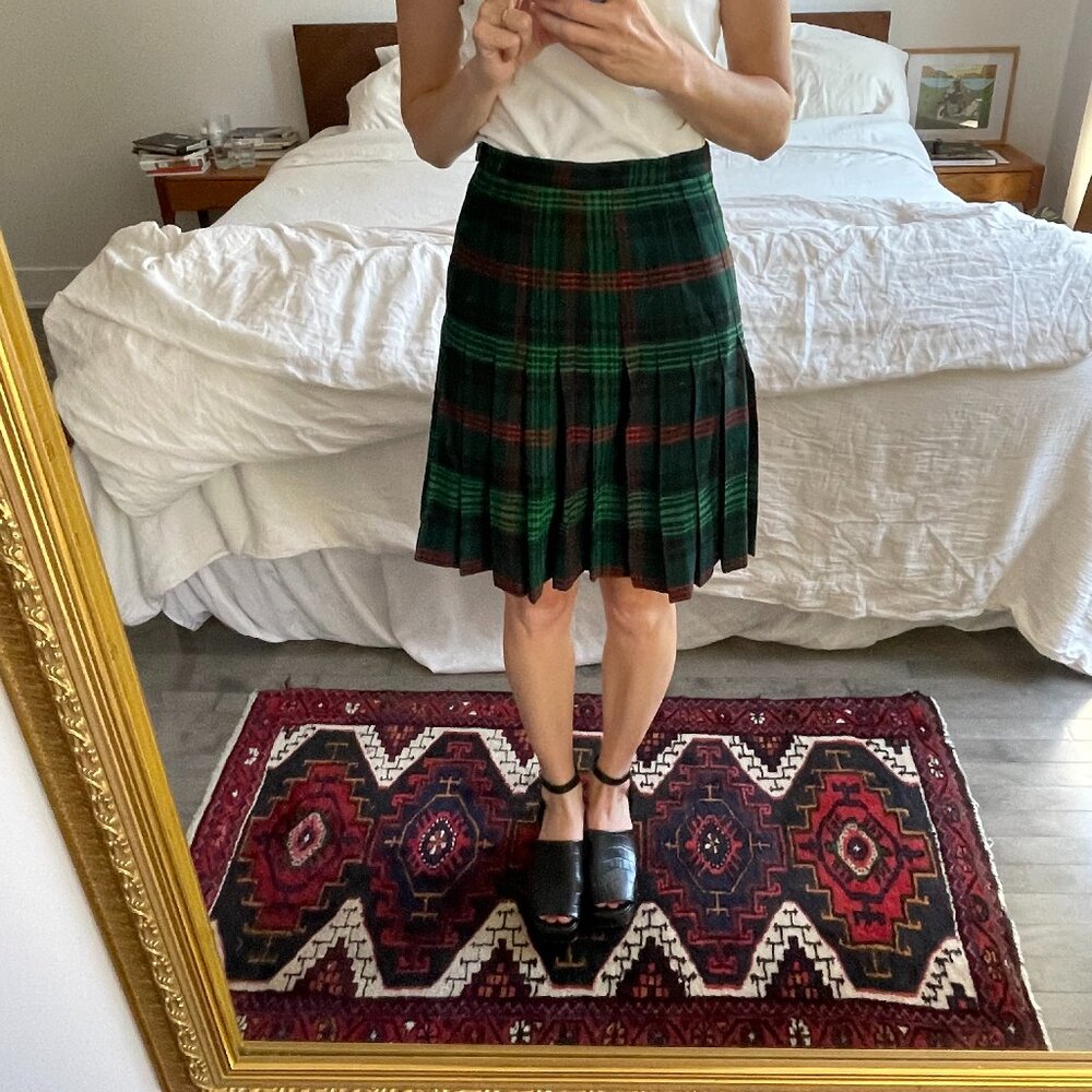 Vintage Ogilvy's Green Tartan Pleated Mini Skirt - XS/S - Picture 2 of 7